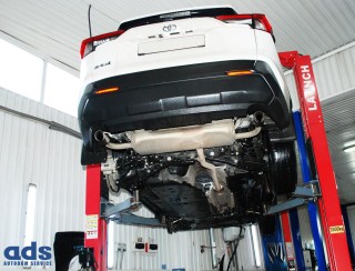 Технічне обслуговування Toyota RAV4.