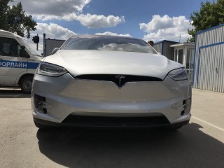 Развал схождение Tesla в Авто Дом сервис.