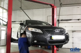 ЗАМІНА ПІДШИПНИКА МАТОЧИНИ ПЕРЕДНЬОЇ ПРАВОЇ TOYOTA CAMRY - 600,00 ГРН