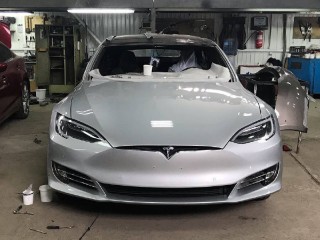 Восстановительный ремонт Tesla в ADS
